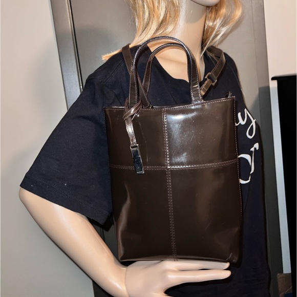 Sold! Gucci tote with strap and charm in dark chocolate brown - Picture 9 of 9